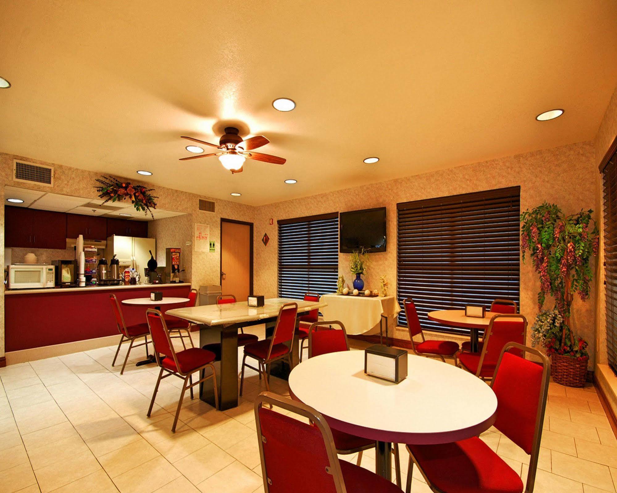 Texas Inn Harlingen Extérieur photo